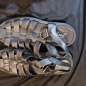 Free people black fisherman sandals size 37